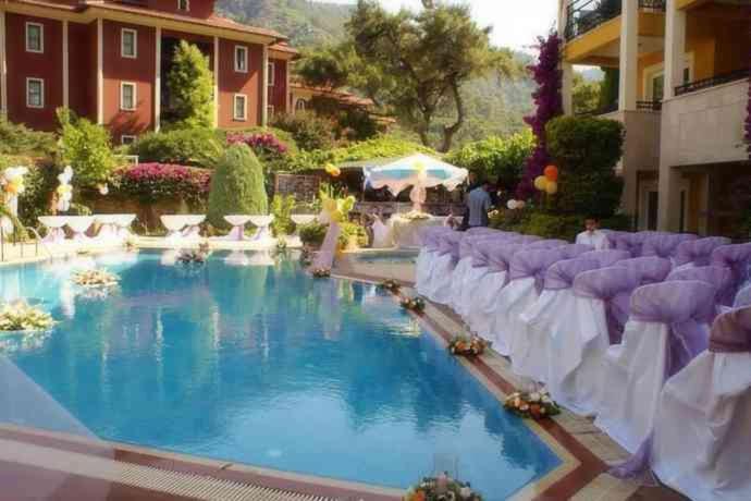 Eden Garden Hotel