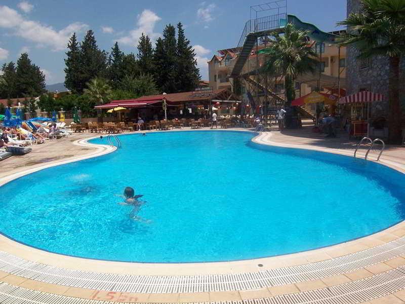 Alenz Hotel