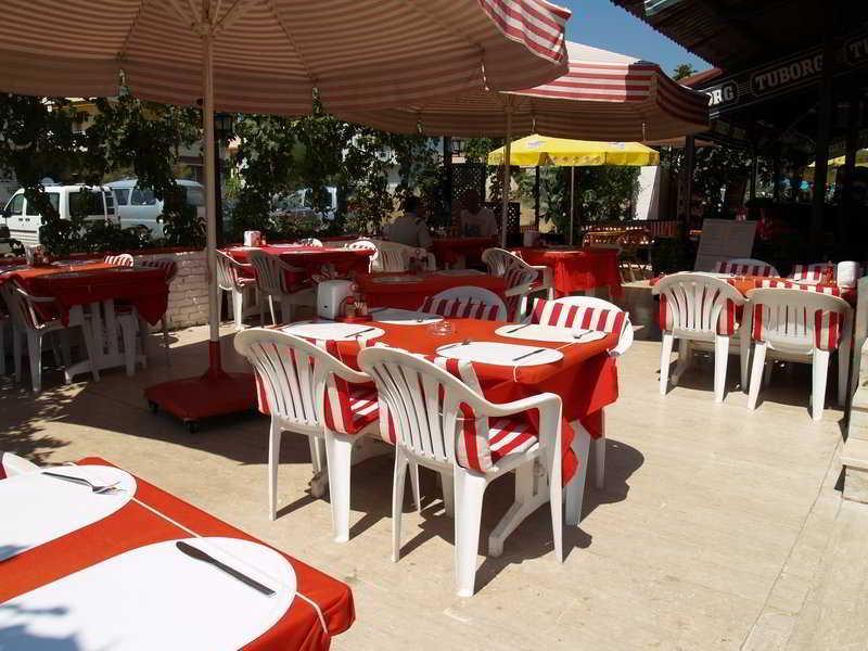 Aparthotel Atlantis 3*
