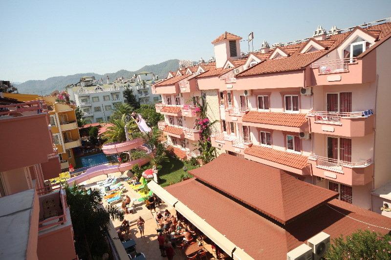 Aparthotel Rosy 2*