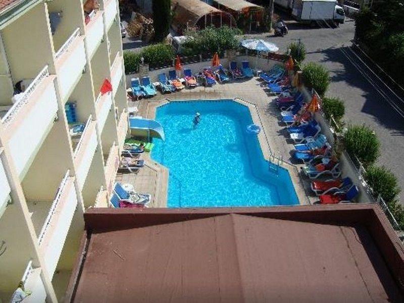 Sun Apartment *