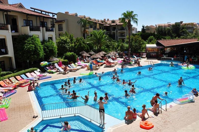 Club Turquoise