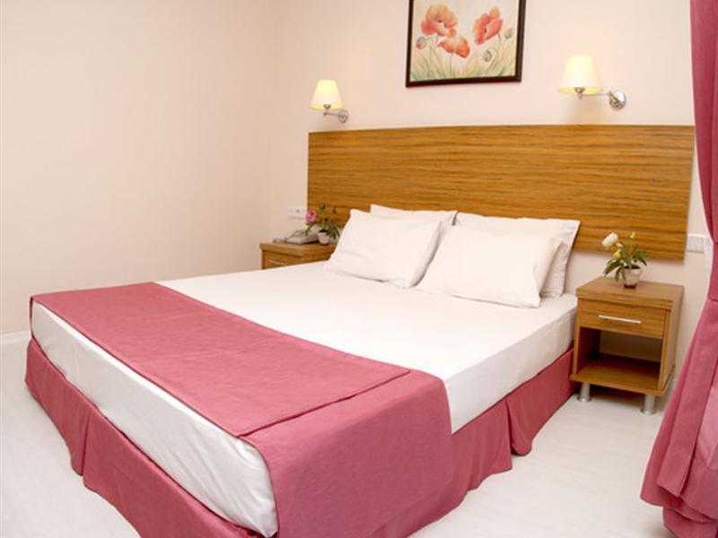 Hotel Mert Seaside (adults Only) 4*