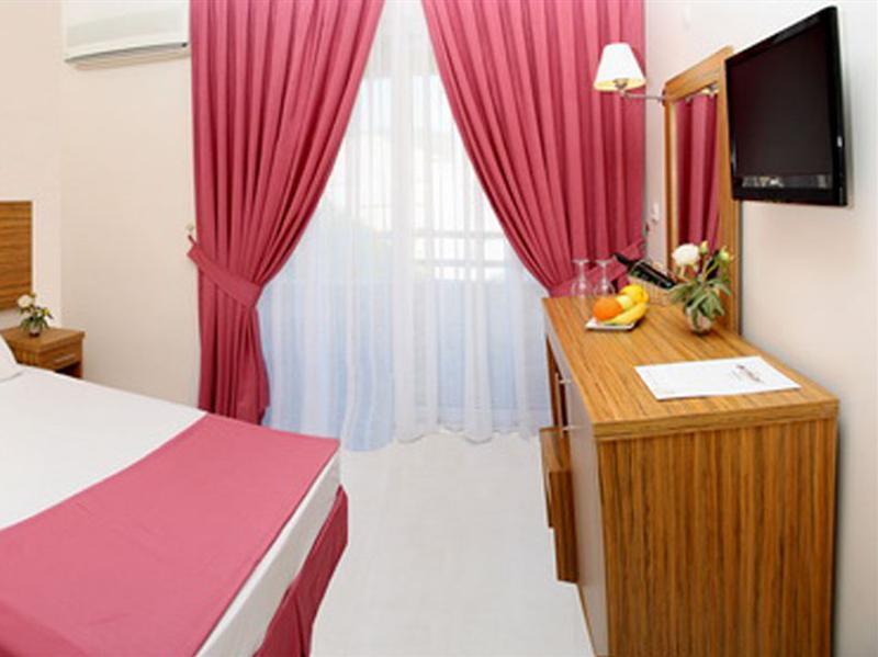 Hotel Mert Seaside (adults Only)