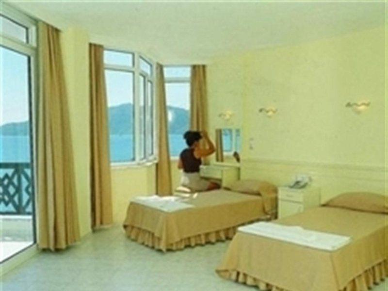 Hotel Yuvam 3*