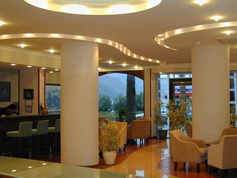 Candan Marmaris