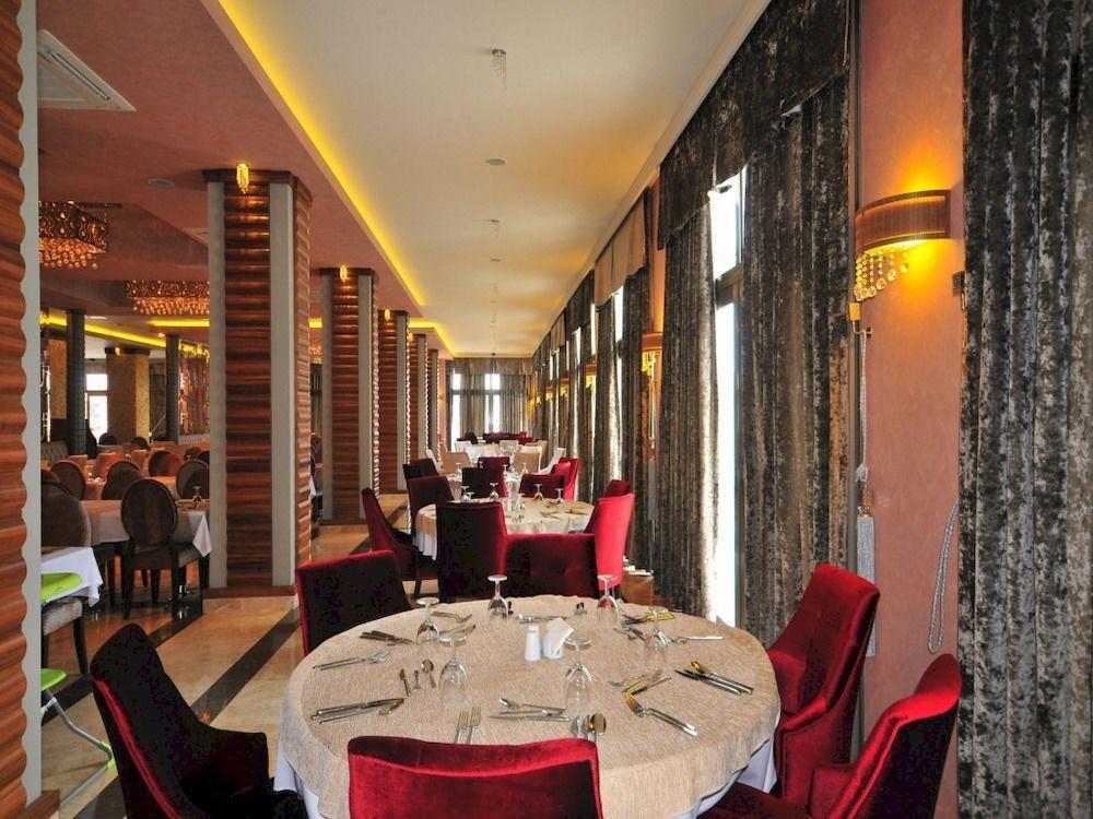 Hotel Golden Rock 5*