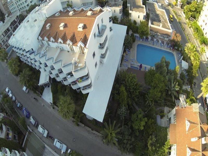Adler Hotel
