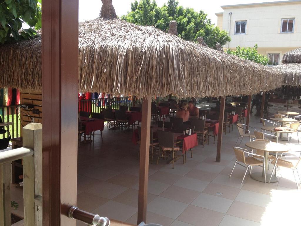 Aparthotel Amphi 3*
