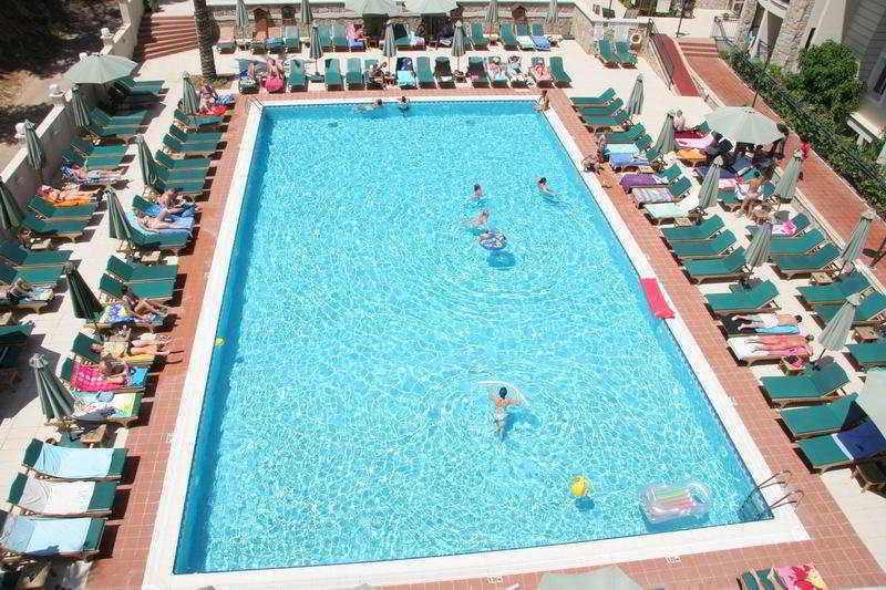 Hotel Julian Forest 4*