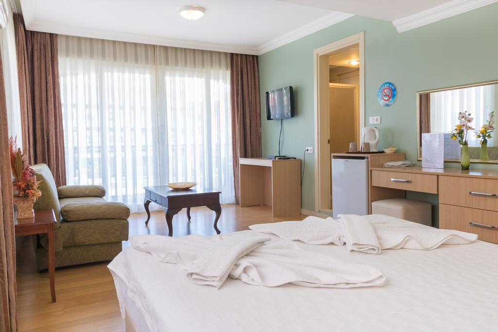 Hotel Dost 2*