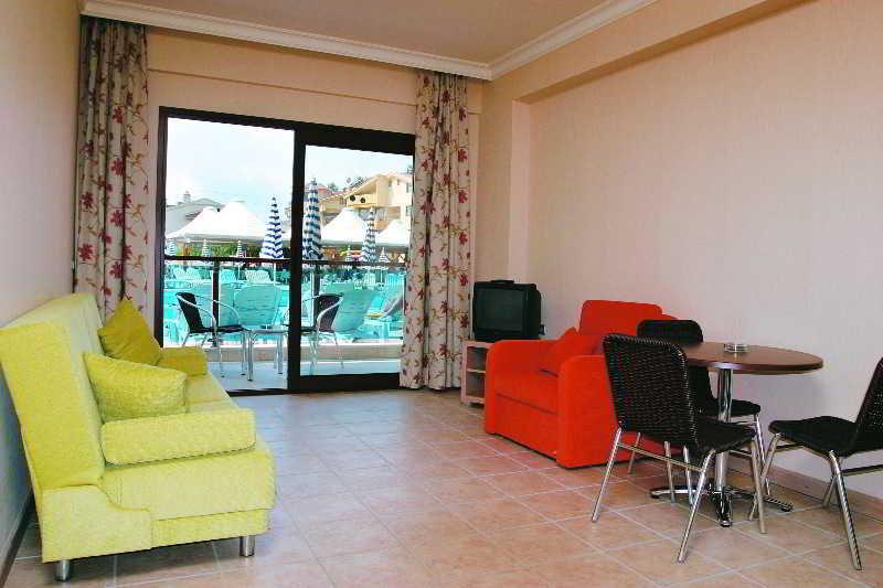 Club Candan Hotel