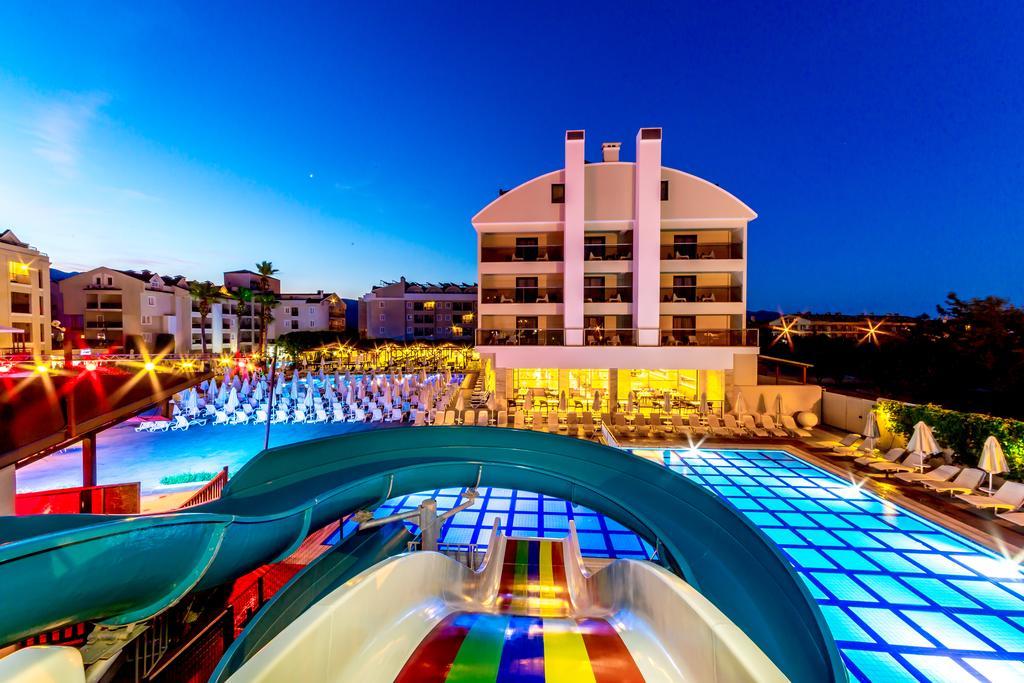 Julian Club