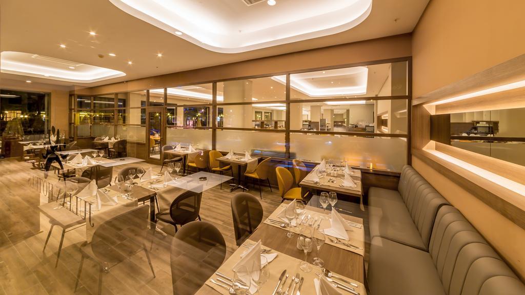Julian Club Hotel