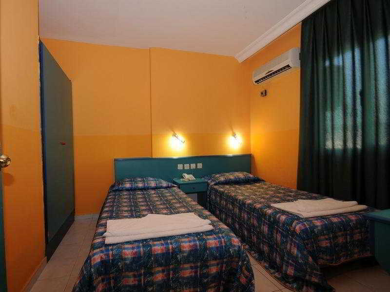 Aparthotel Golden Orange 3*