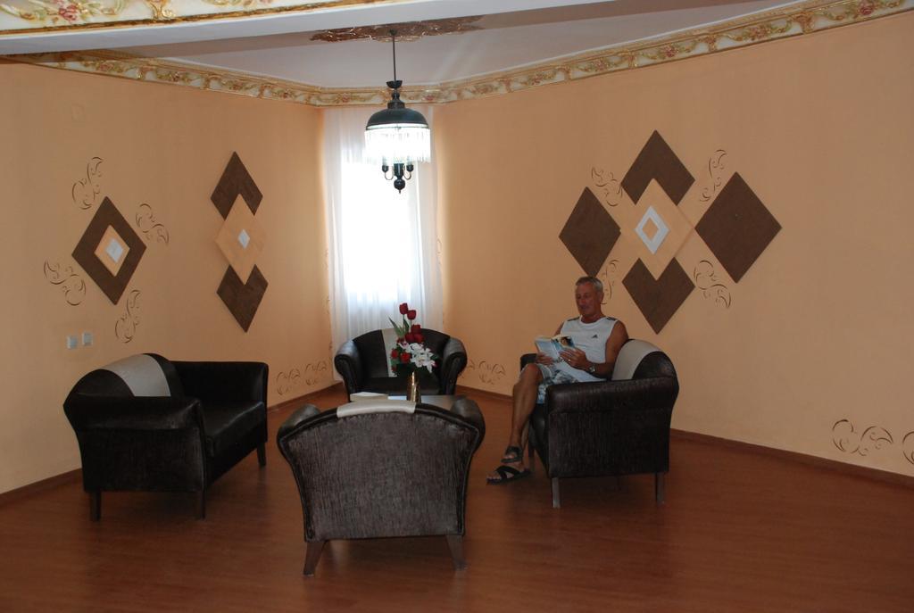 Hermes 2* Marmaris