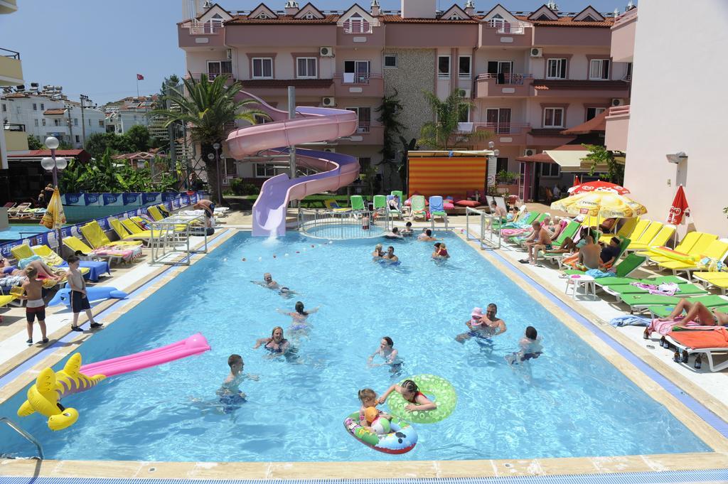 Aparthotel Rosy