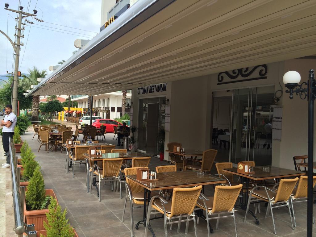 Almena Hotel 3*