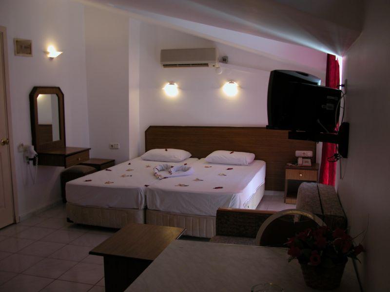 Rosy Marmaris