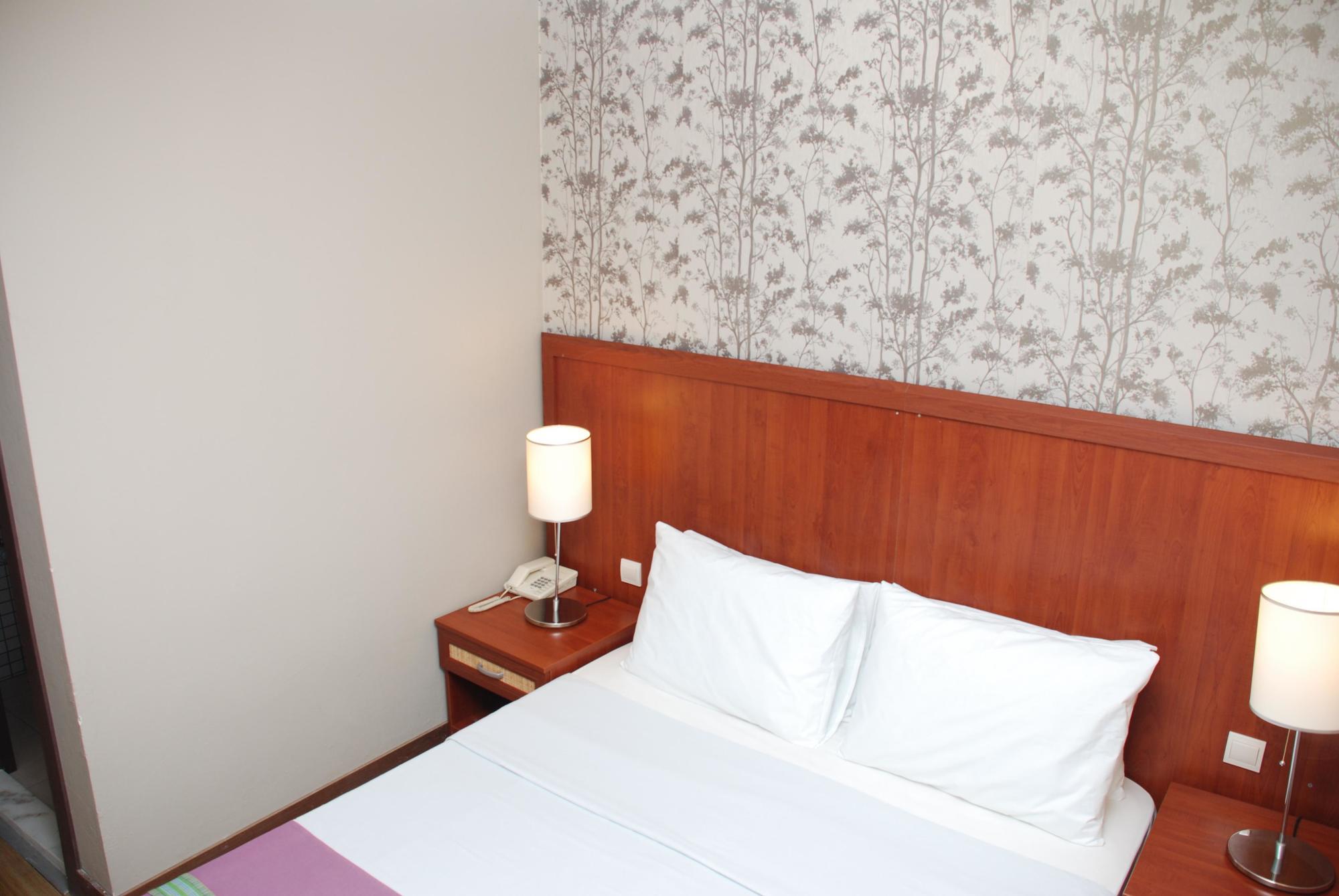 Elysium Hotel