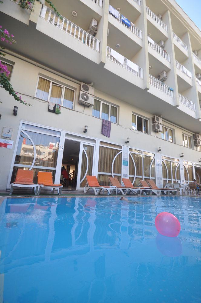 Hotel Sun Maris 2*