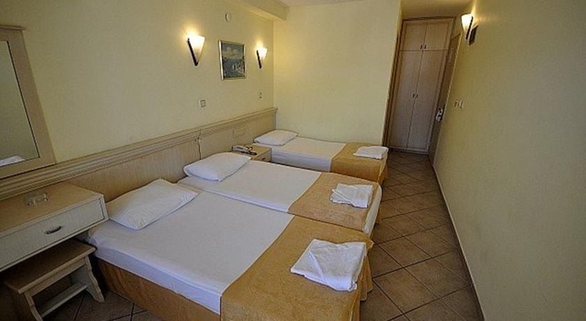 Sun Maris Hotel