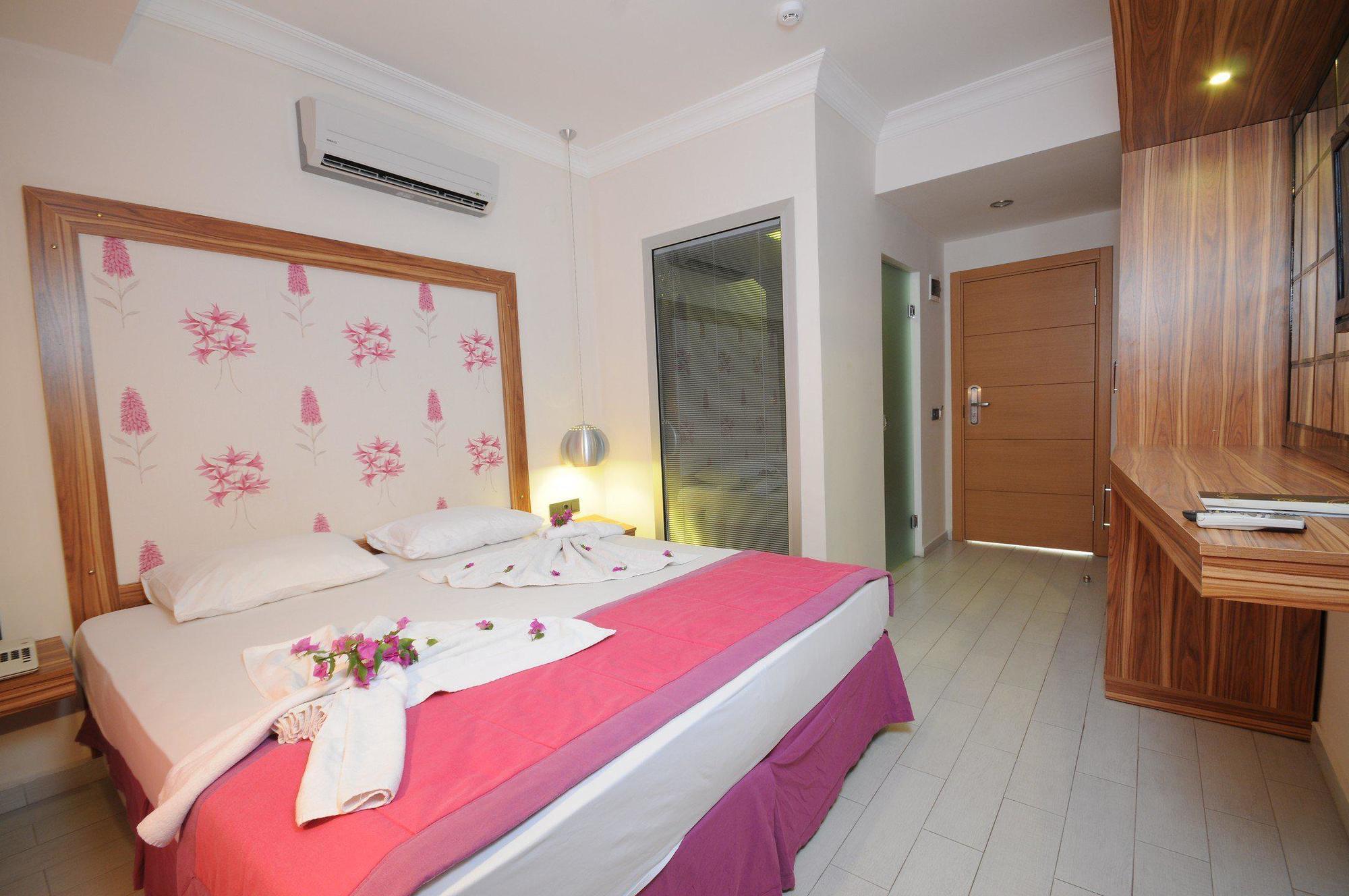 Mert Seaside (adults Only) 4*