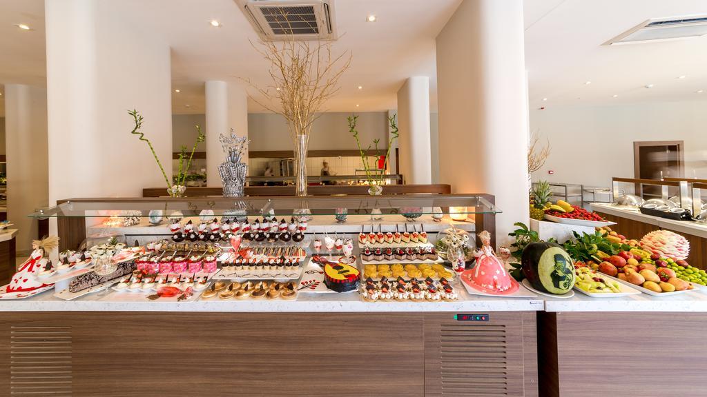 Julian Club Hotel 4*