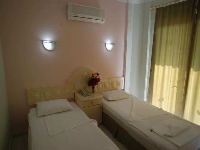 Sayar Aparthotel 2*