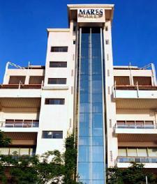 Mares Dolphin Park & Hotel