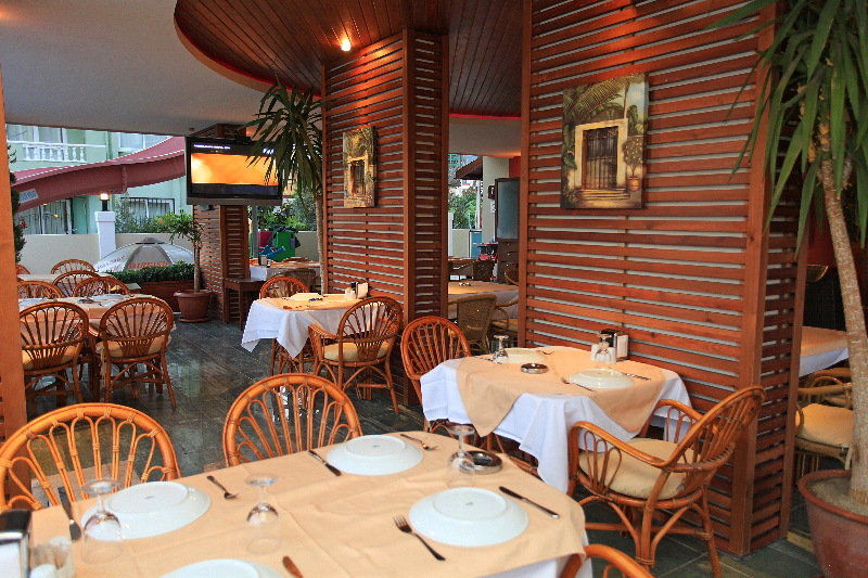 Aparthotel Candan 4*