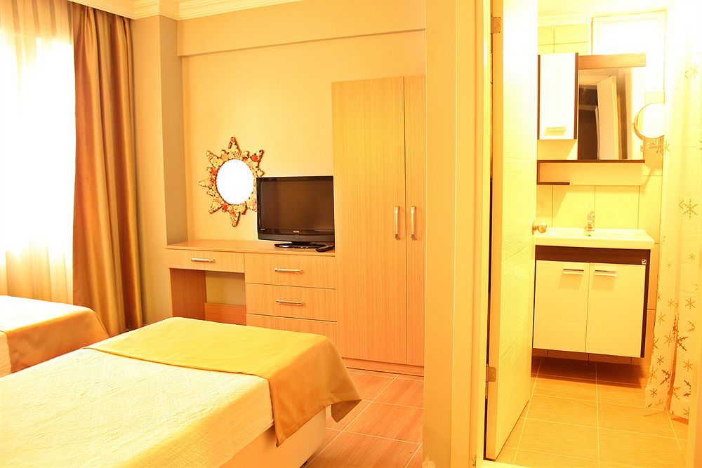 Hotel Dost 2*
