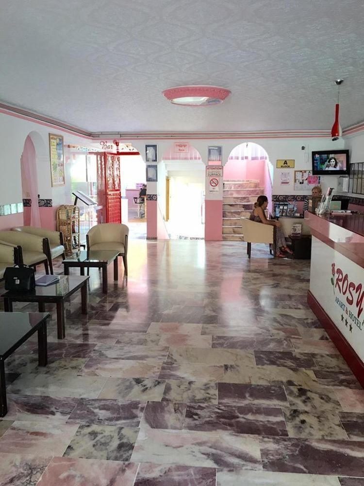 Rosy Aparthotel