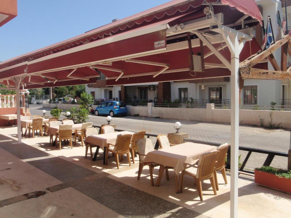 Aloe Apart 3*