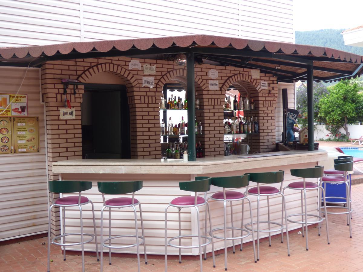 Aparthotel Avlu 4 4*