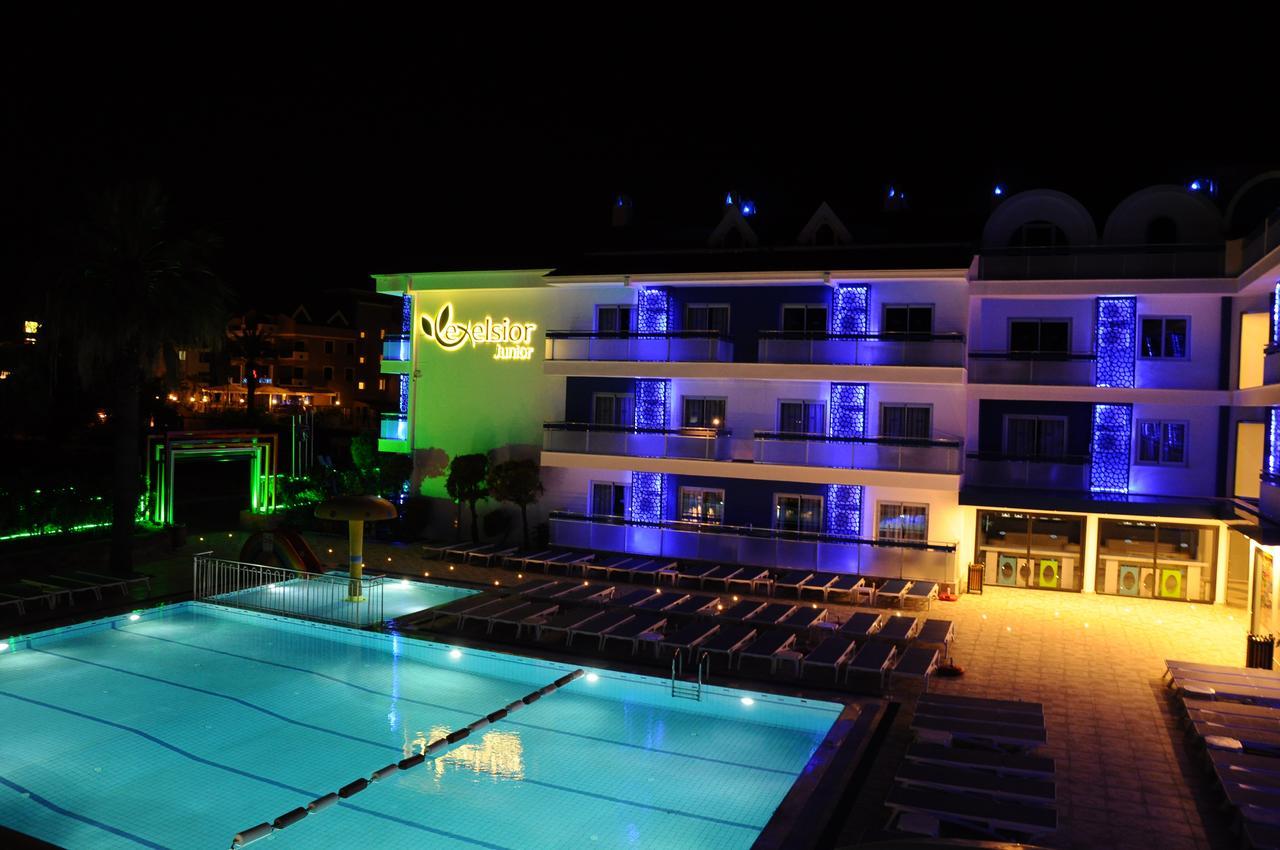 Aparthotel Exelsior Junior 3*