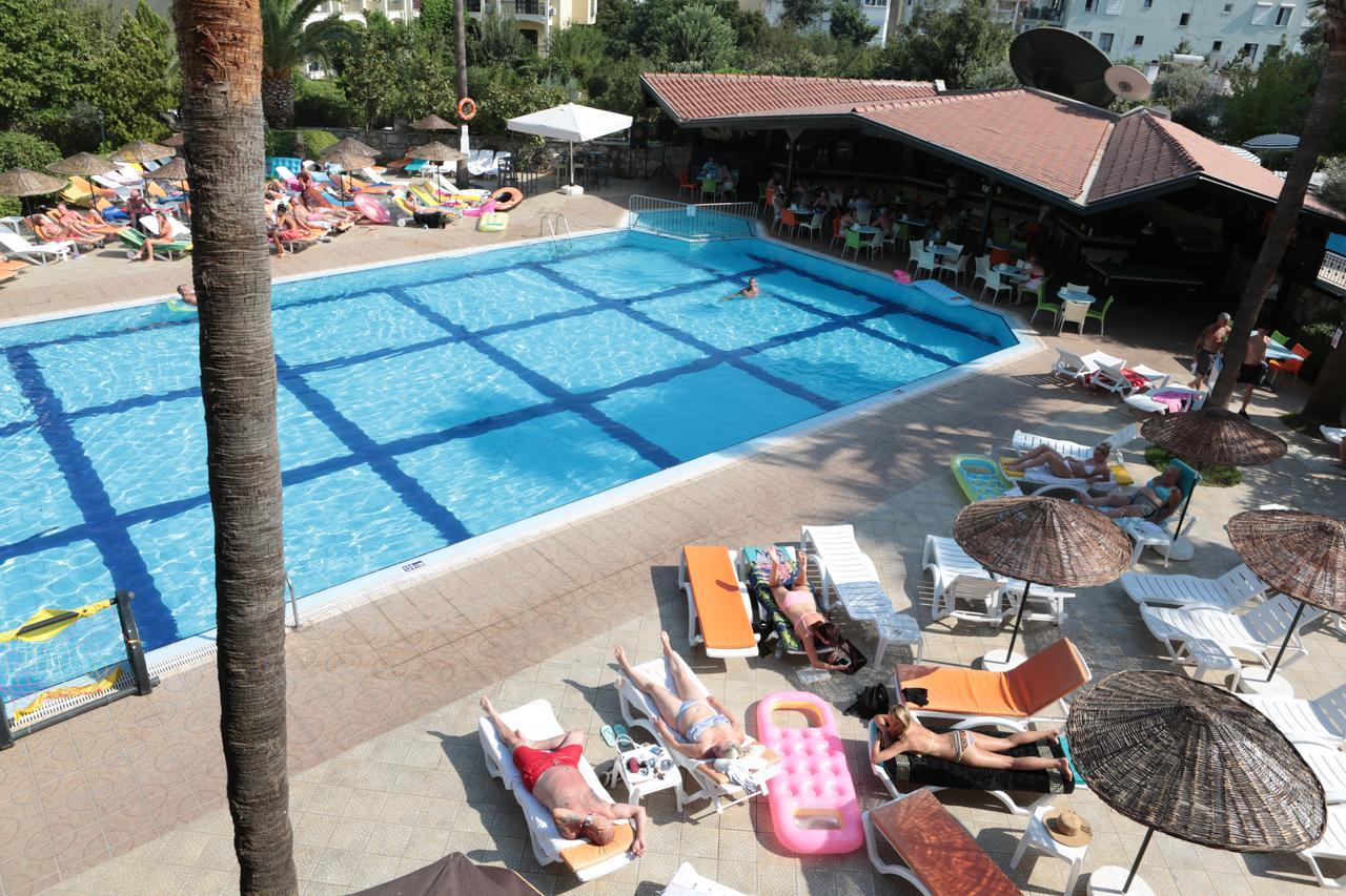 Aparthotel Club Turquoise 3*