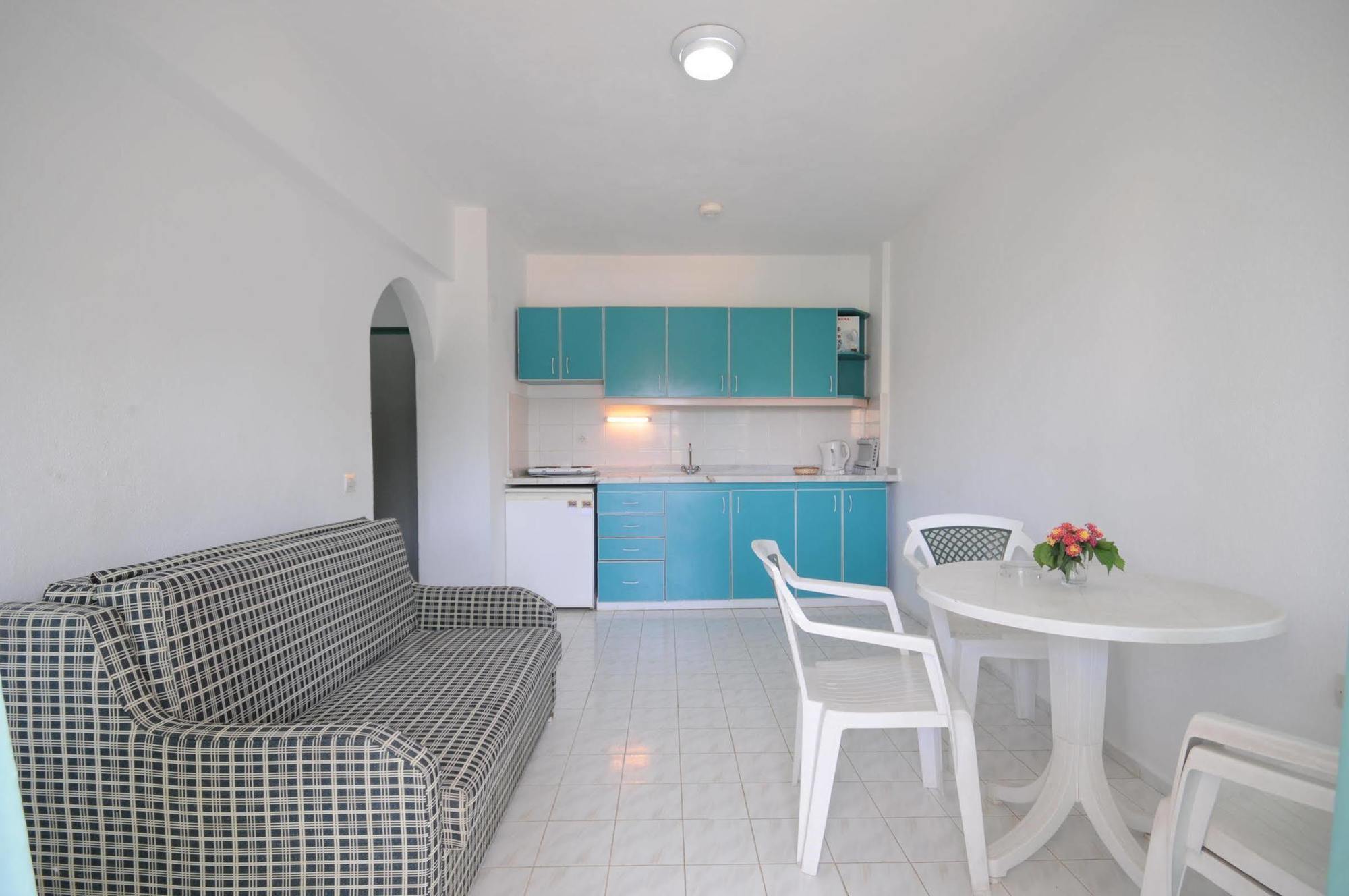 Rayon Aparthotel 2*