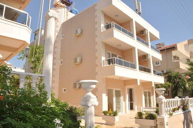 Golden Star Hotel