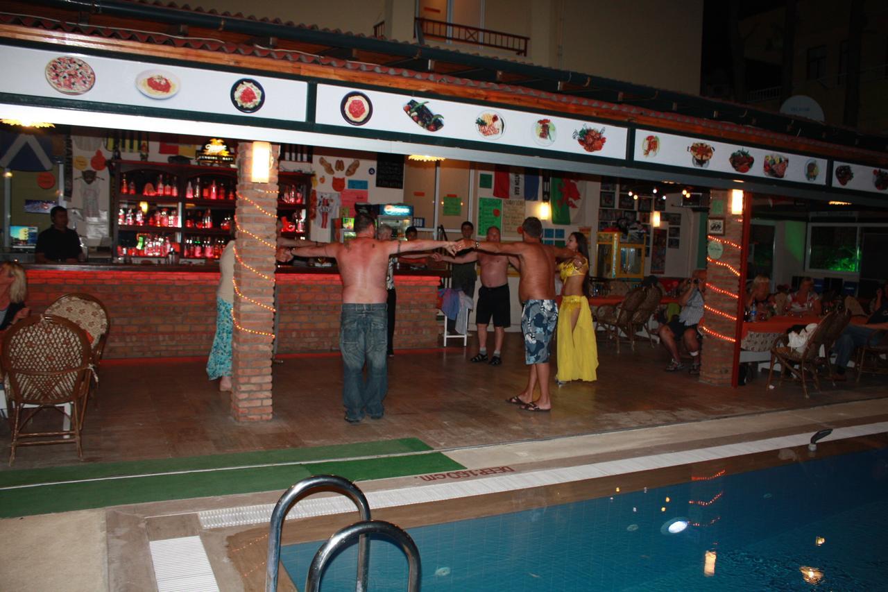 Aparthotel Albatros *