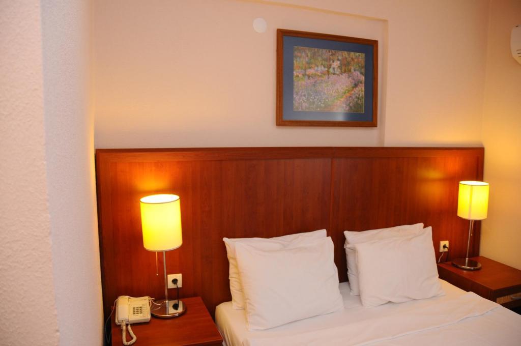 Hotel Elysium 2*
