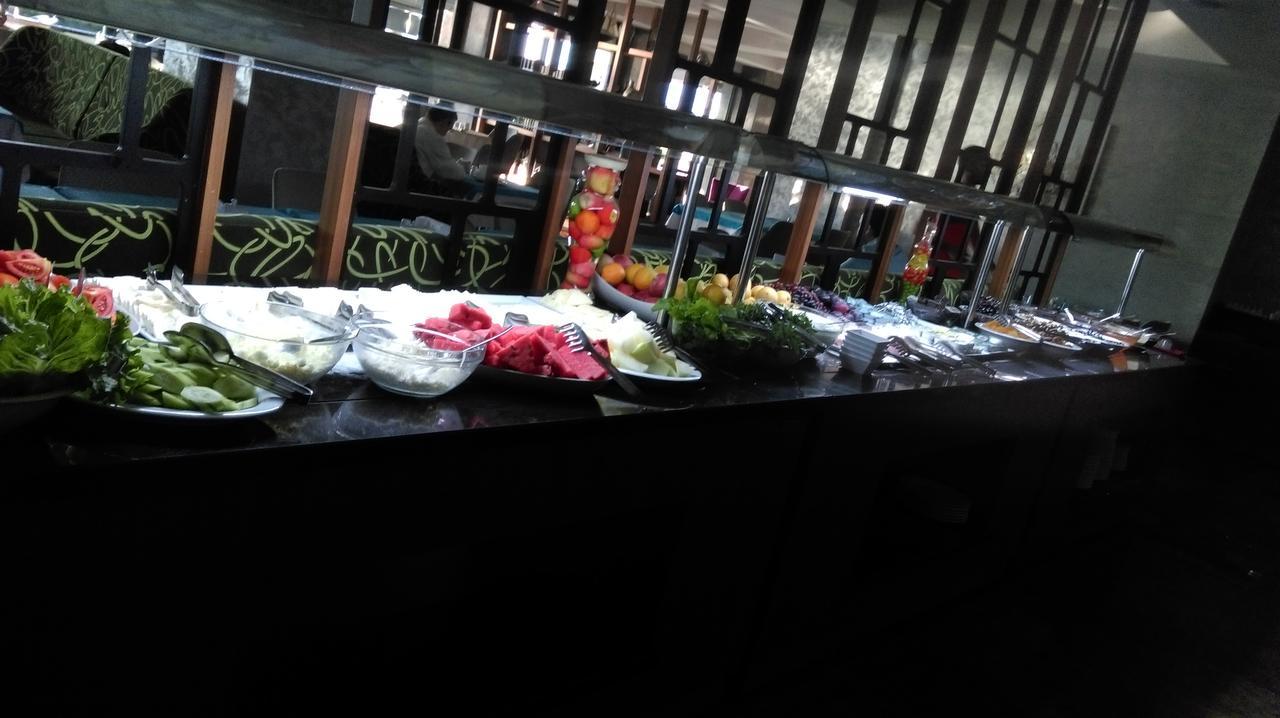 Candan Hotel