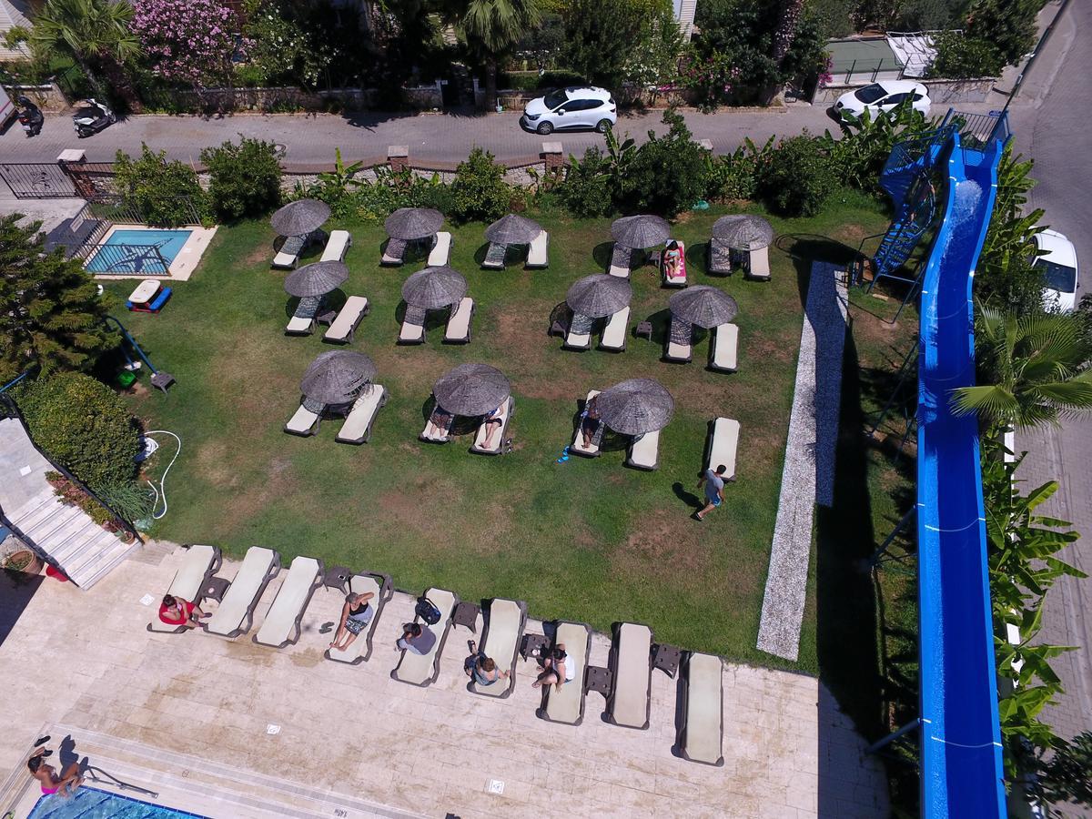 Aparthotel Sayar