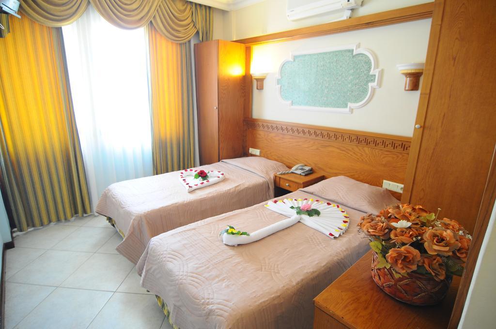 Hotel Palace 2*