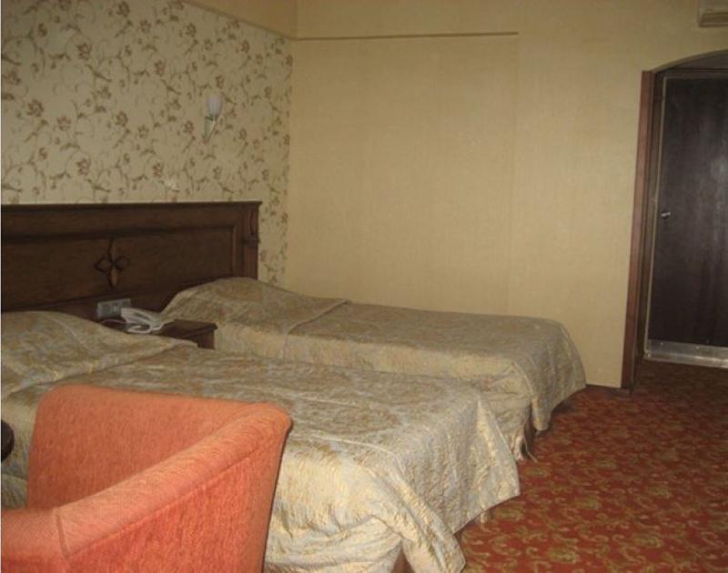 Hotel Candan 2*