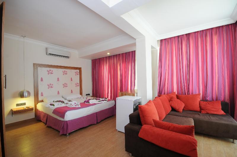 Cle Boutique 4*