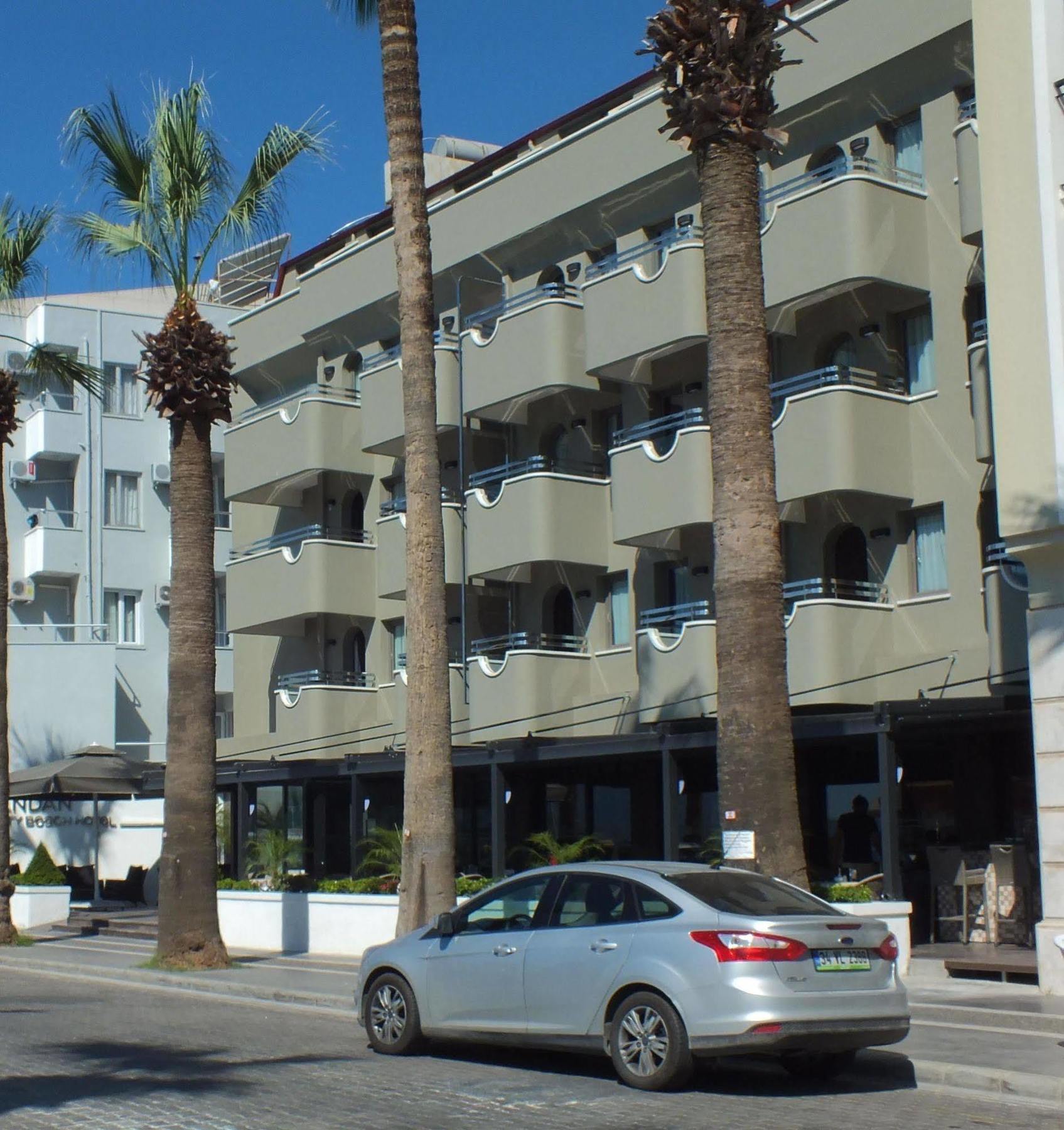 Candan Hotel 2*