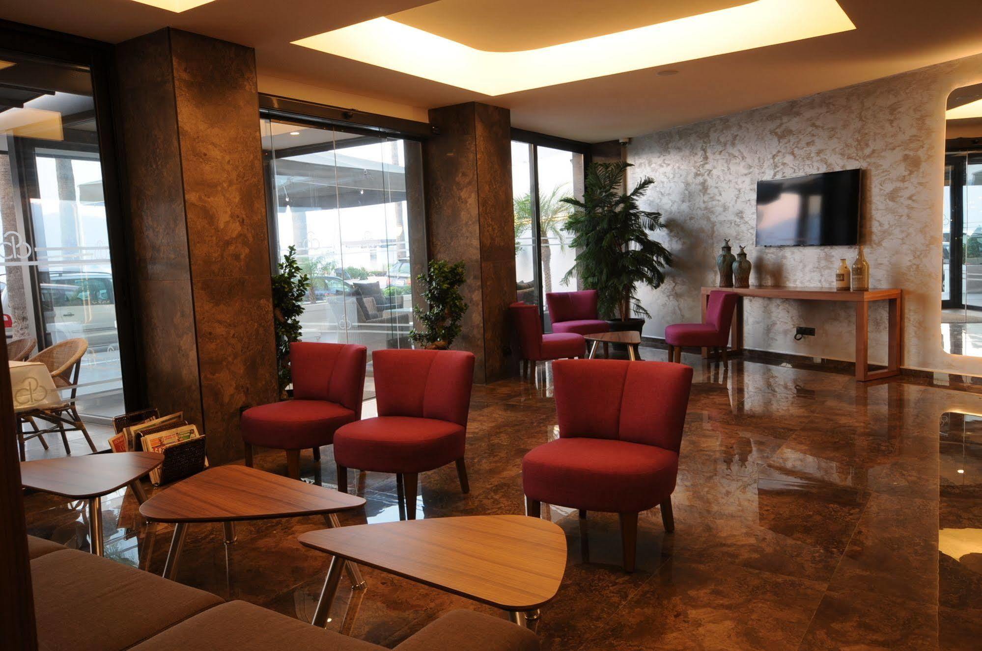 Hotel Candan