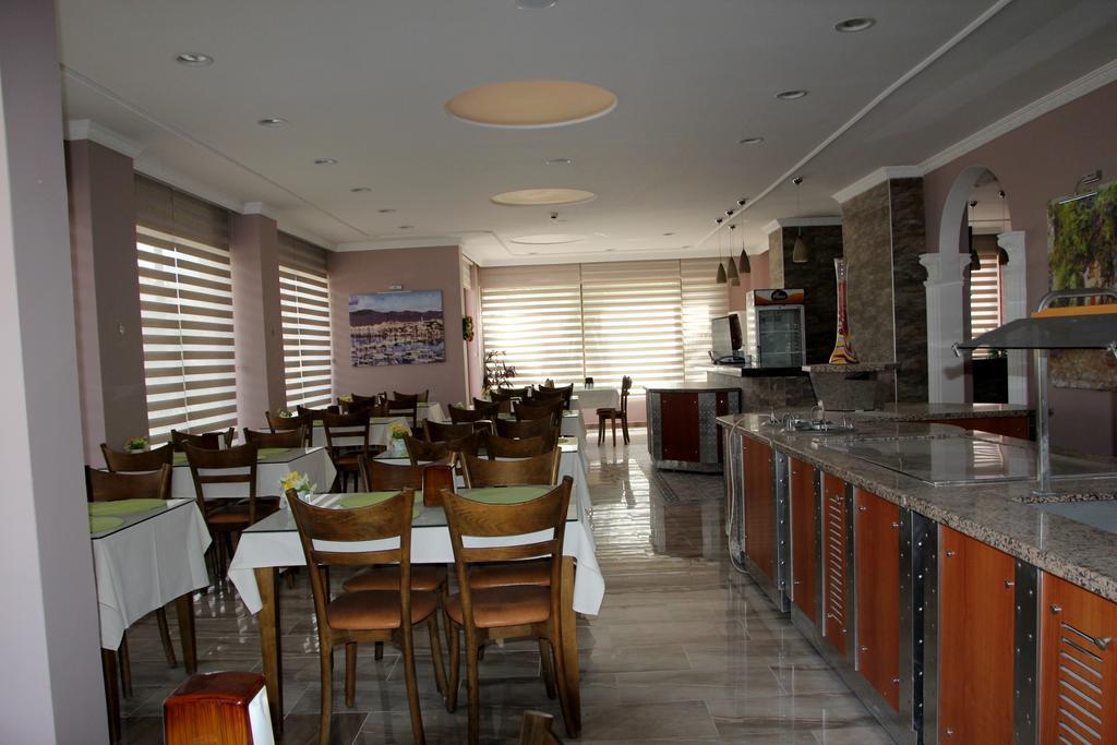 Rosy Hotel 2*
