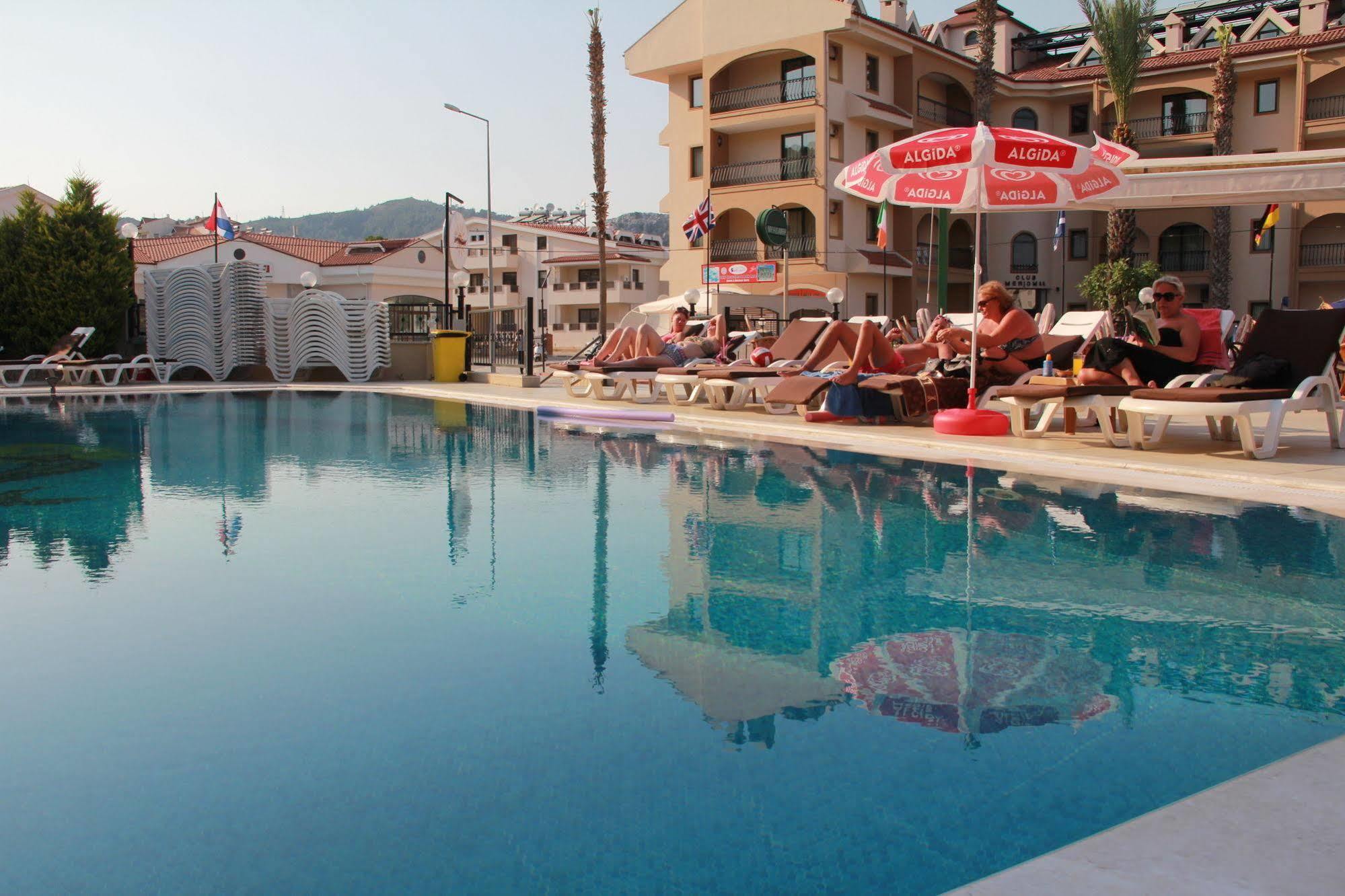 Club Dorado 3*
